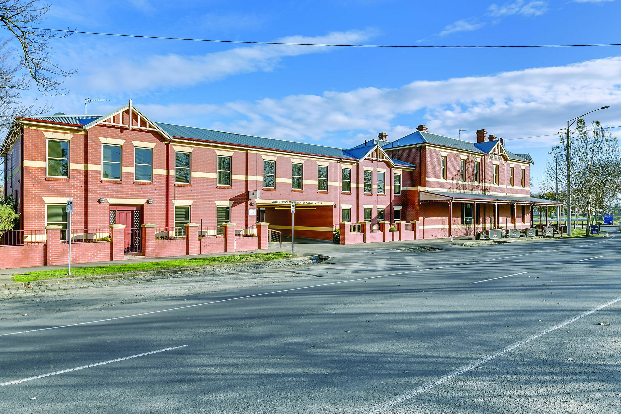 Lake Inn - Ballarat Exterior photo